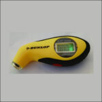 Manometro pressione gomme moto e auto