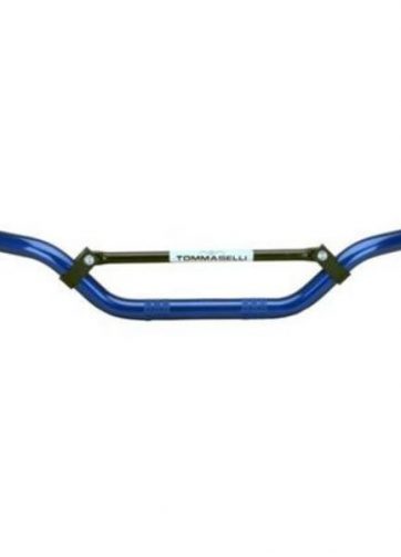 domino manubrio piega media colore blu in alluminio autotemprante con traversino per moto off road cross / enduro dimensioni:lunghezza: a - 795 mm altezza: c - 103 mm sporgenza: d - 127 mm diametro: 22 mm
